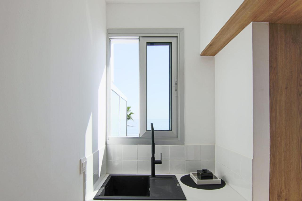 Phaedrus Living Seaview Studio Suite Lighthouse 52 Pafos Zewnętrze zdjęcie